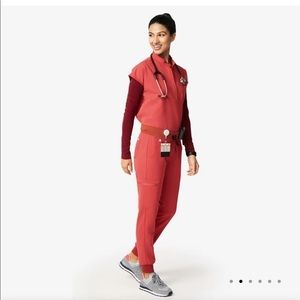 FIGS XXS CLAY SCRUB TOP AND JOGGERS SET